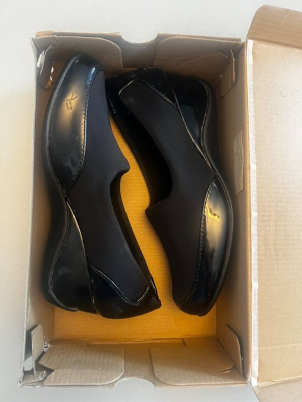 New in Box Women's East 5th EF Evard Loafer Shoe, Size 8, Black, So Cute!!!